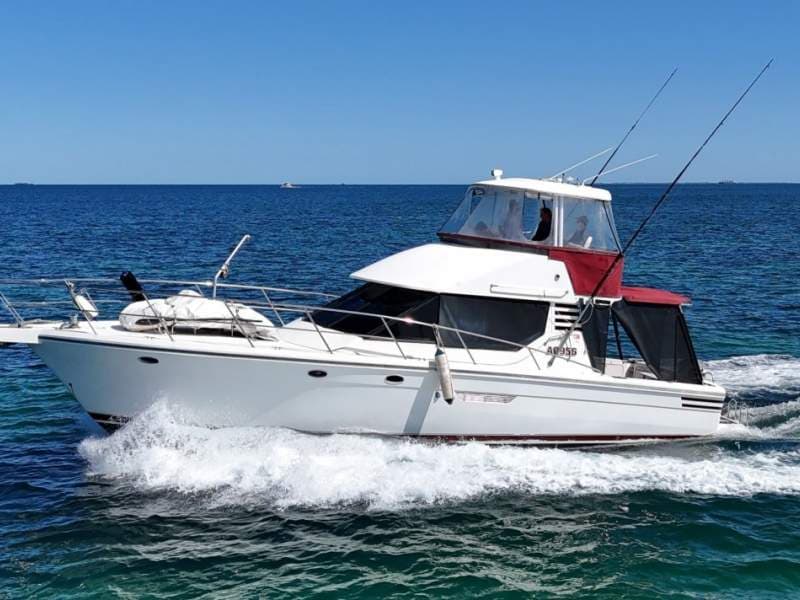 Northshore 42 Flybridge Cruiser