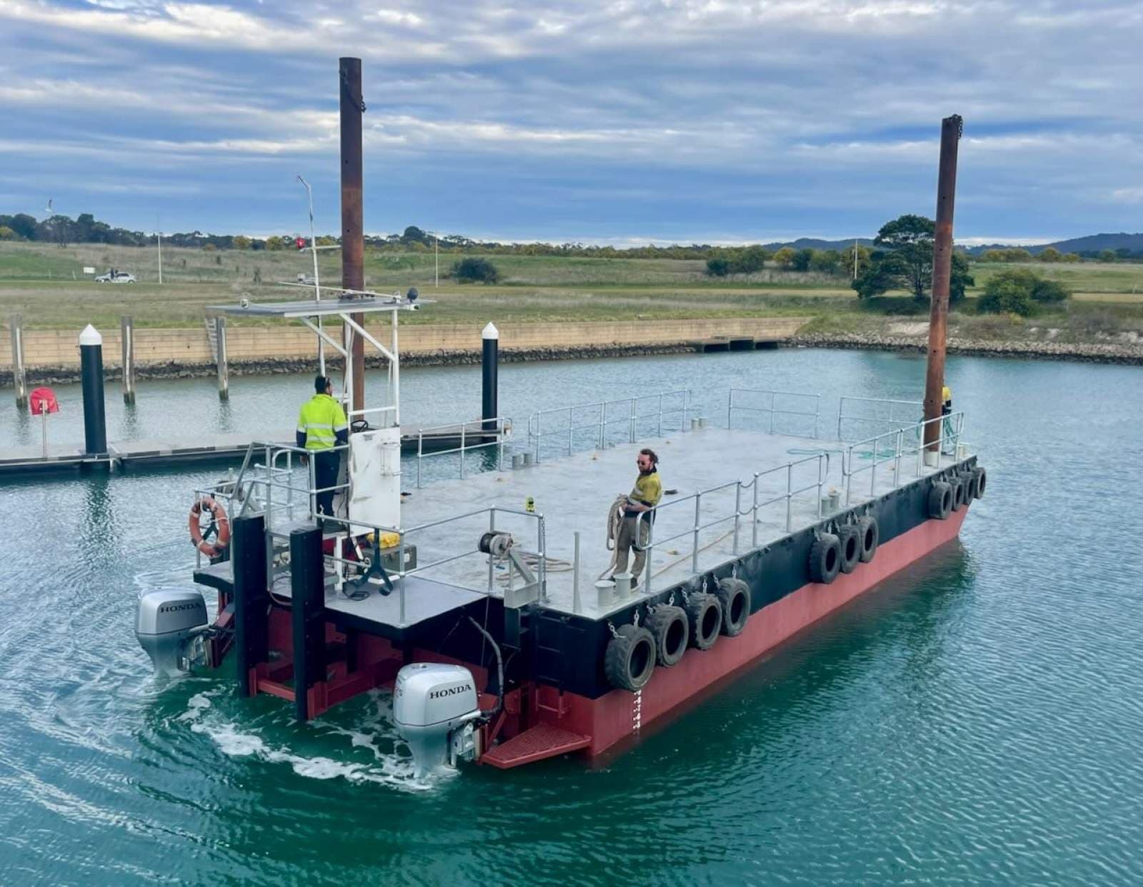 15m Self-Propelled Work Barge — image 1